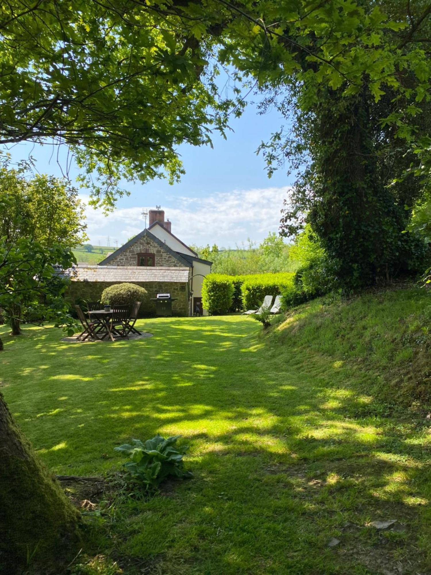 Petrock Holiday Cottages Newton Saint Petrock Екстер'єр фото